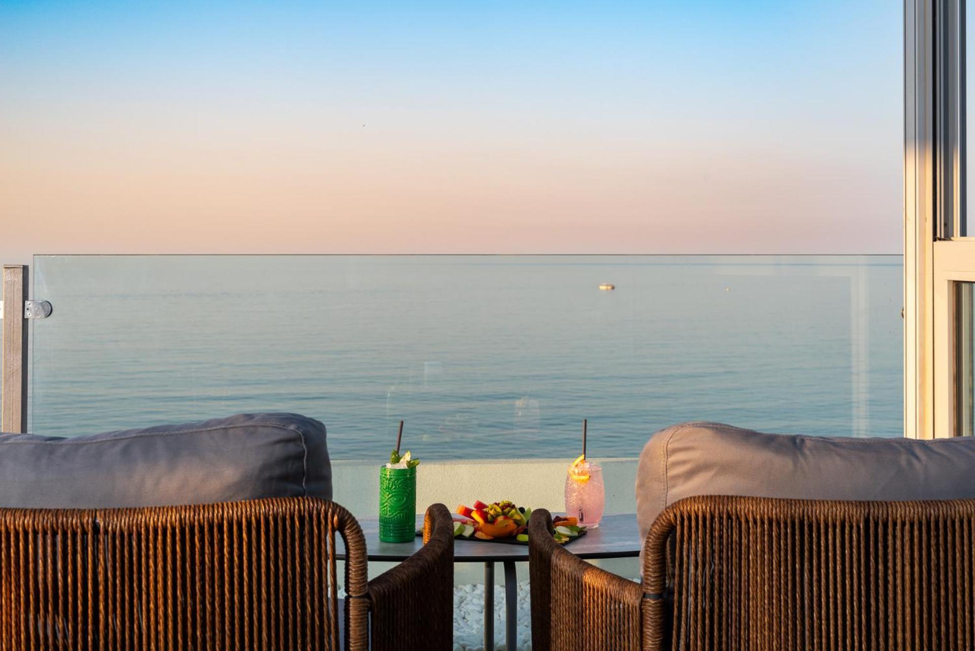 Corissia Princess Hotel เยโอริยิอูโปลิส ภายนอก รูปภาพ