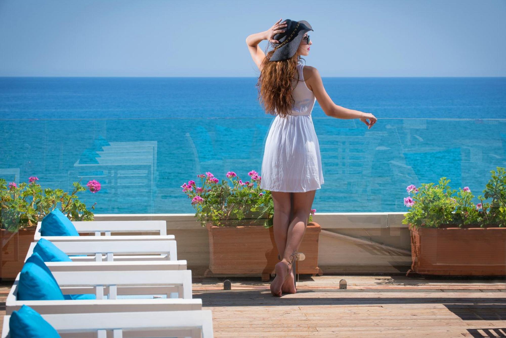 Corissia Princess Hotel เยโอริยิอูโปลิส ภายนอก รูปภาพ