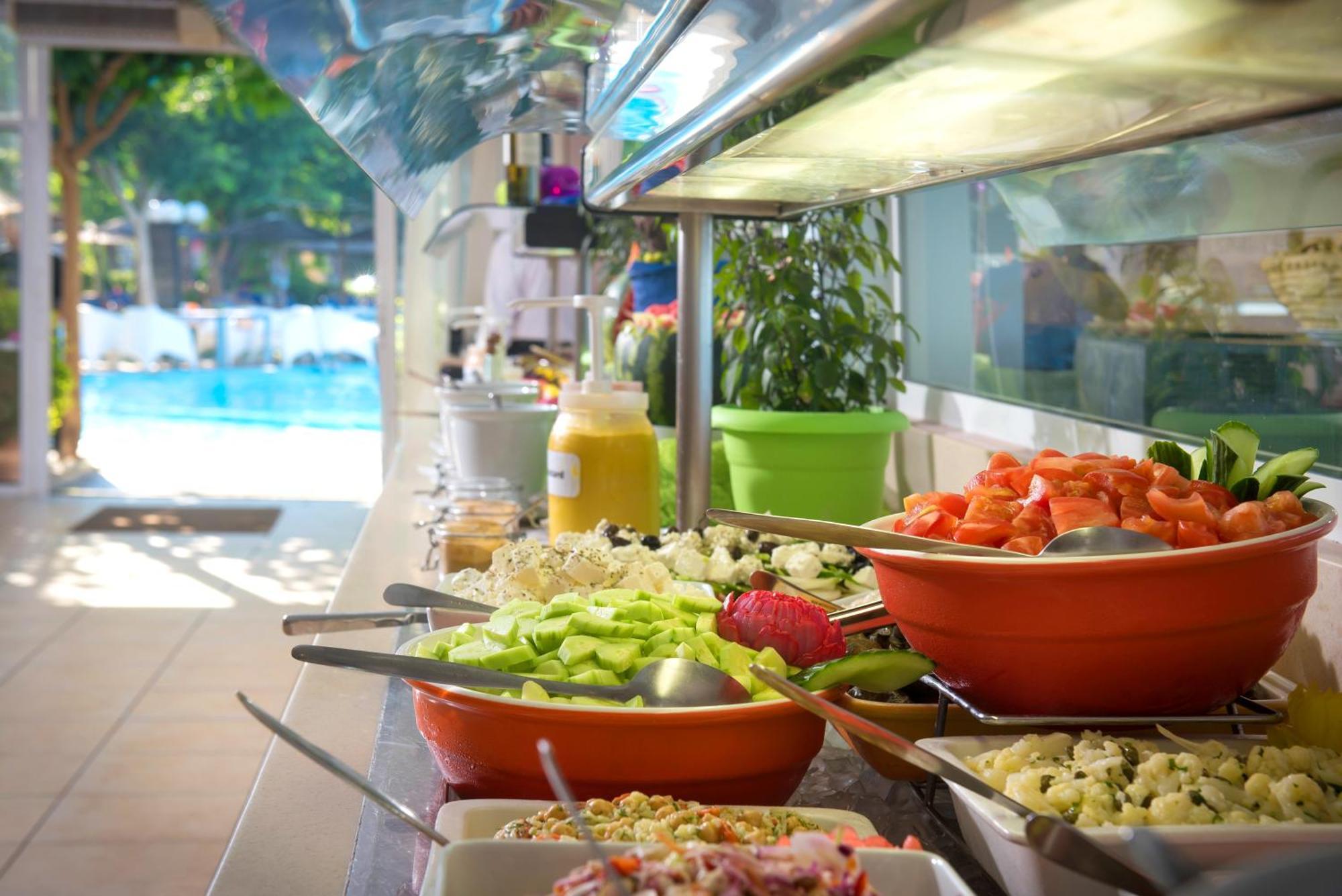 Corissia Princess Hotel เยโอริยิอูโปลิส ภายนอก รูปภาพ